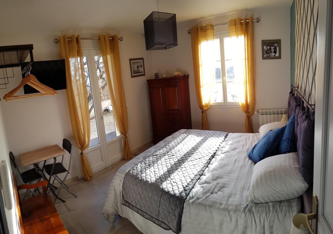 Les Chenes De Da-Li Bed & Breakfast Lezignan-la-Cebe Екстериор снимка